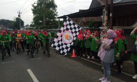 Gowes Sehat IBI Purbalingga, Bupati Berpesan Jaga Kekompakan dan Kebersamaan