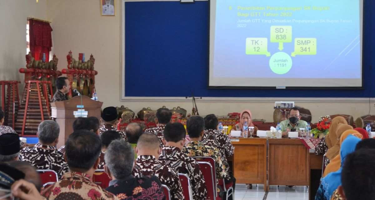 Dindikbud Diminta Melombakan One School One Innovation