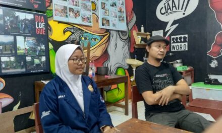 Hebat, Yashika Sahda Safriyana Raih Medali Emas Desain Poster Tingkat Nasional