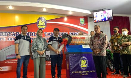 Retnowati, Pemenang Hadiah Mobil Dari BPR BKK Purbalingga