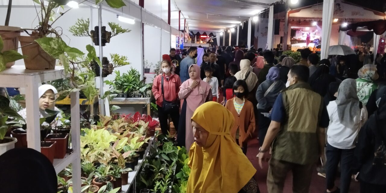 Walaupun Hujan, Warga Masyarakat Penuhi Pembukaan Purbalingga Expo