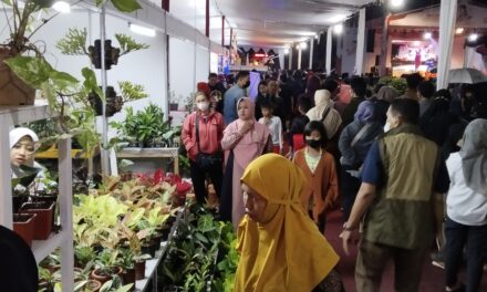 Walaupun Hujan, Warga Masyarakat Penuhi Pembukaan Purbalingga Expo