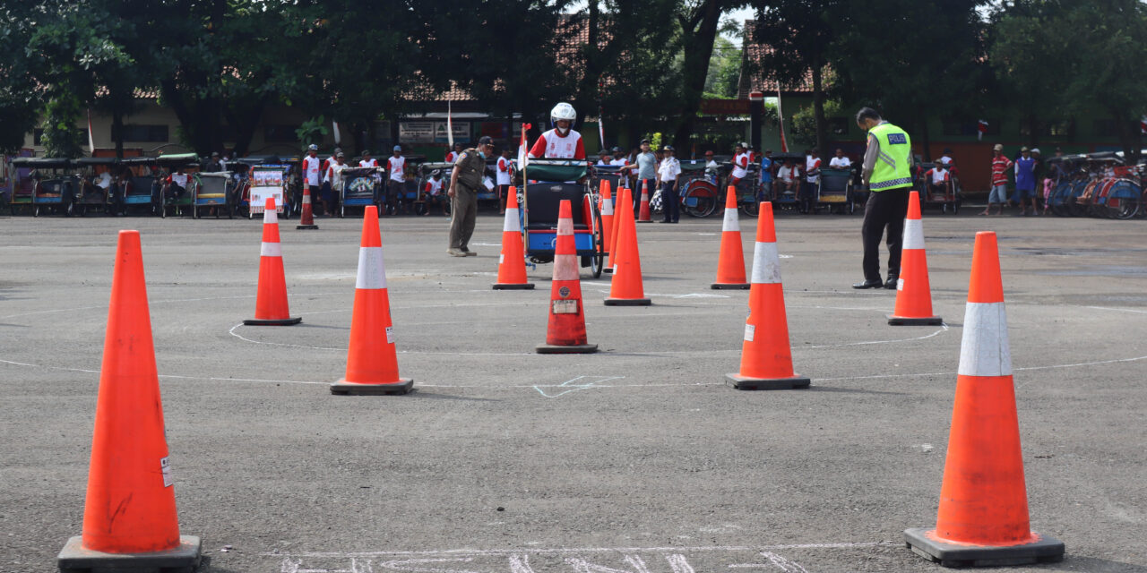 Seru! Lomba Ketangkasan Mengemudi Becak Meriahkan Peringatan Hari Jadi Purbalingga Ke-192