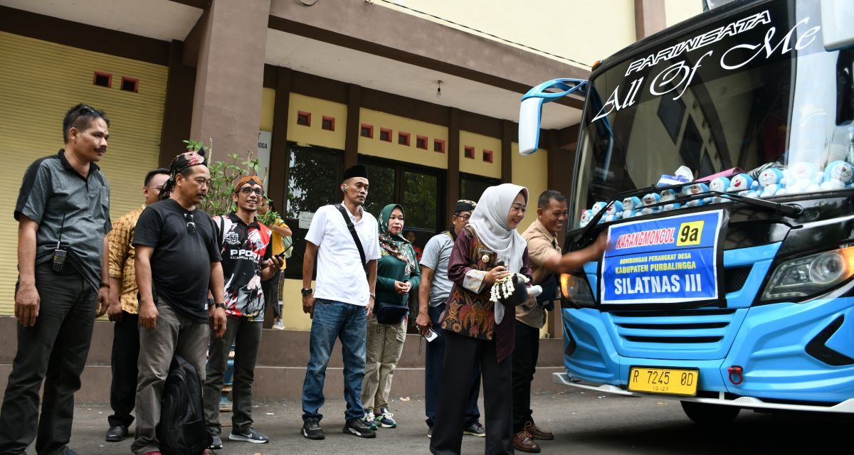 Bupati Tiwi Lepas Keberangkatan Perangkat Desa Ikuti Silatnas