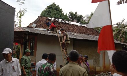 Berkah Hari Jadi Satpol PP, 20 Rumah di Wlahar Direhab