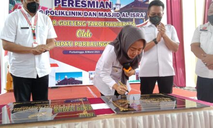 Resmikan Poli Baru, Bupati Tiwi Minta Layanan RSUD dr.R. Goetheng Taroenadibrata Dijaga