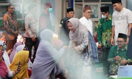 Bupati Tiwi : Pengajian Rutin Ahad Manis Memberikan Banyak Manfaat