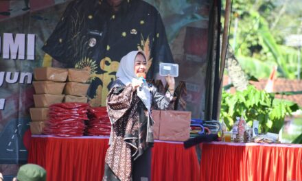 Roadshow Pemulihan Ekonomi di Pepedan, Bupati Kenalkan Ikan Uceng Jadi Produk Unggulan Khas Karangmoncol