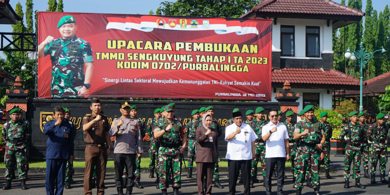 Permudah Akses Jalan di Karangbawang, TNI Manunggal Membangun Desa Sengkuyung Tahap I Tahun 2023 Resmi Dibuka