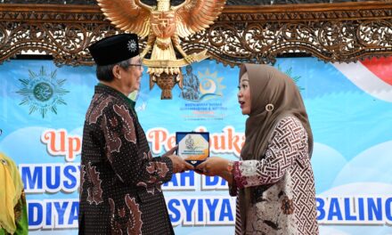 Buka Musyda, Bupati Tiwi Berharap Muhammadiyah Makin Solid