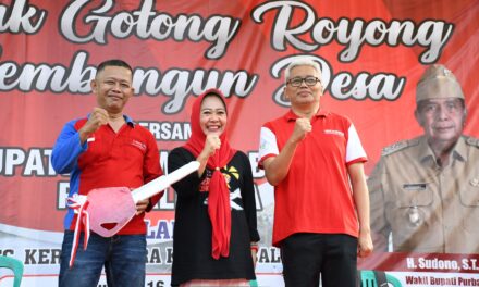 Gebrak Gotong-Royong di Langkap, Bupati Tiwi Bantu 1 Unit Mobil Ambulans