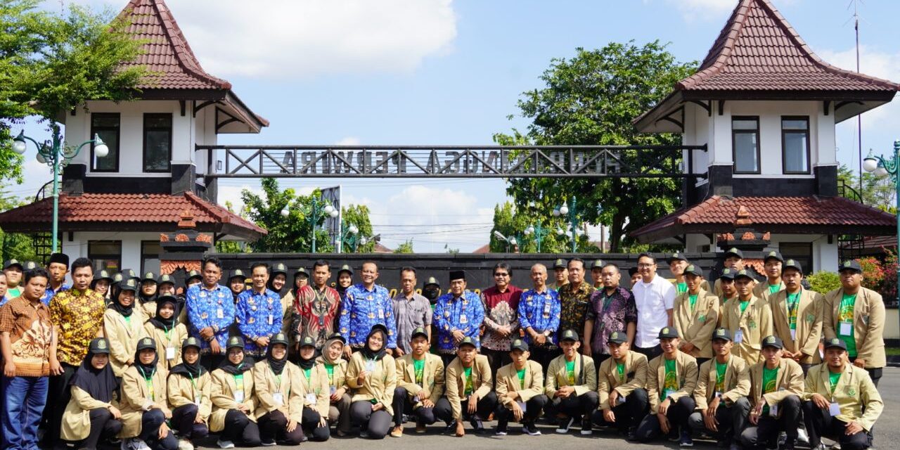 KKN Perdana Unperba, Plh Bupati Minta Mahasiswa Tinggal di Lokasi