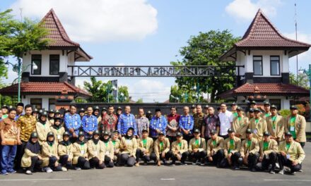 KKN Perdana Unperba, Plh Bupati Minta Mahasiswa Tinggal di Lokasi