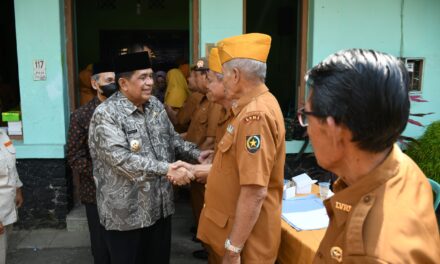 Hargai Jasa Pejuang, Wabup Sudono Menyapa LVRI di Peringatan Hari Veteran Nasional