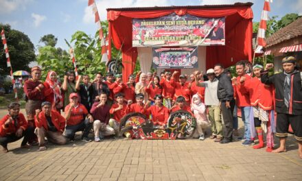 Pentas Ebeg di Candiwulan, Bupati Tiwi Ajak Cintai Kesenian Lokal