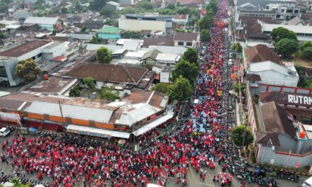 Sehat Bersama, Warga Purbalingga Padati Jalanan Kota