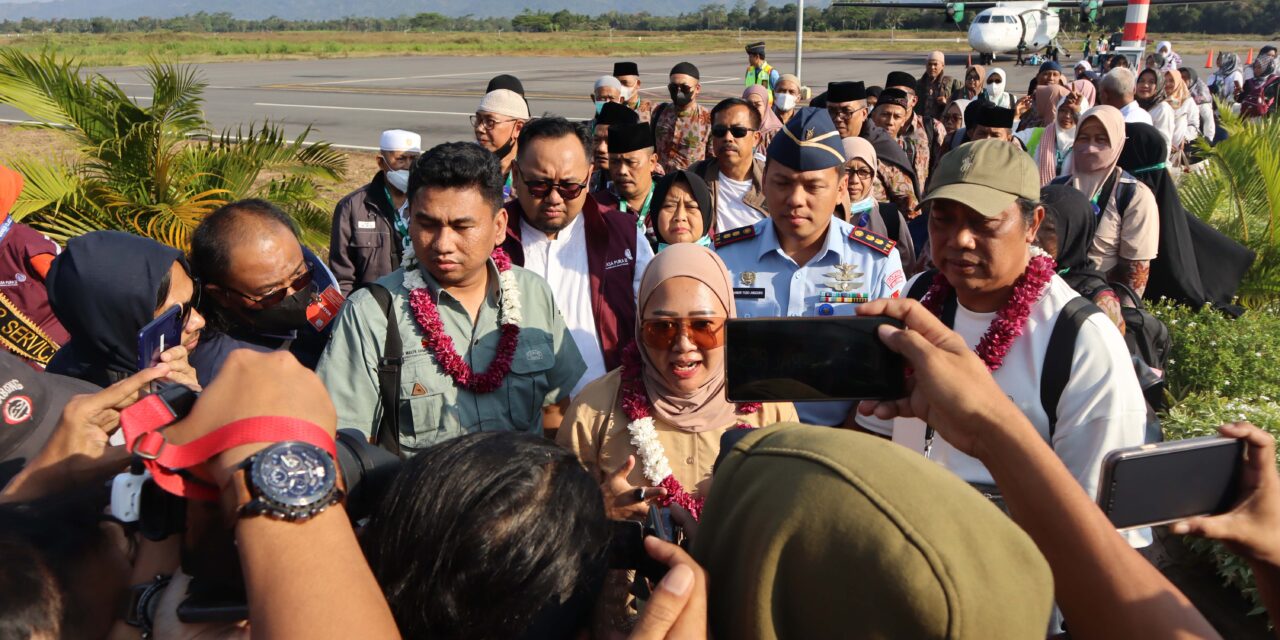 Tiba dengan Selamat, Rombongan Jemaah Umrah via Bandara JB Soedirman Purbalingga Mengaku Puas