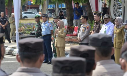 Hadiri Pelatihan Sispamkota Polres, Bupati Tiwi Berharap Pemilu 2024 Lancar dan Kondusif