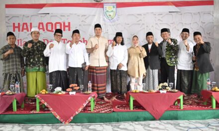 Halaqoh Ulama dan Tokoh Agama, Bupati Tiwi Terima 9 Rekomendasi