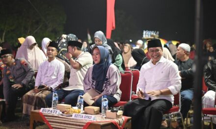 Kutasari Bersholawat, Bupati Tiwi: Santri Garda Terdepan Menjaga Ideologi Bangsa