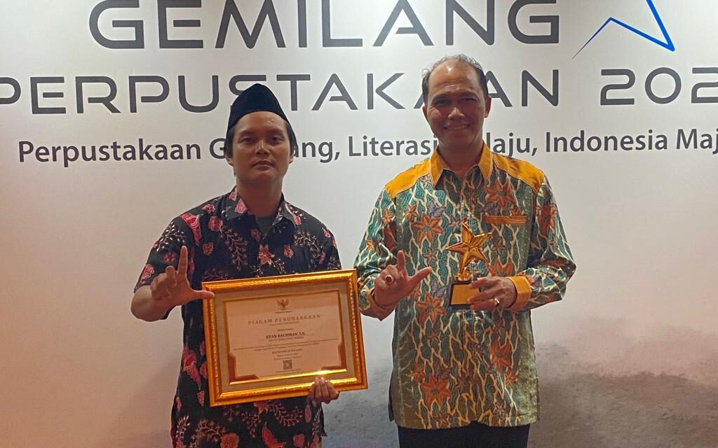 Peduli Literasi, Jurnalis Purbalingga Terima Penghargaan Perpusnas