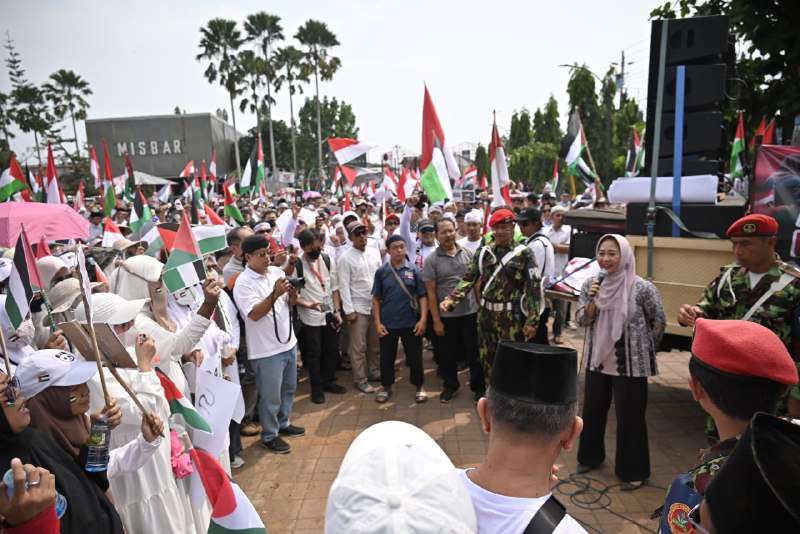 Bupati Tiwi Lepas Aksi Solidaritas Peduli Palestina