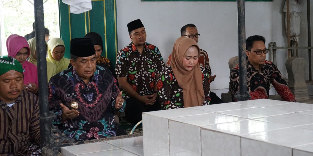 193 Tahun Kabupaten Purbalingga, Bupati Tiwi Napak Tilas Ke Makam Leluhur