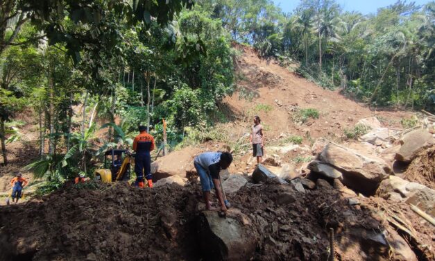 Tim Gabungan Bergerak Cepat Atasi Dampak Bencana Tanah Longsor Di Desa Kaliori