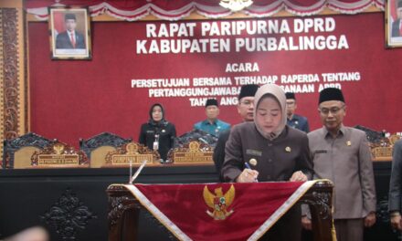 DPRD Purbalingga Setujui Raperda Pertanggungjawaban APBD 2023 Menjadi Perda