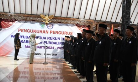 Pengurus PKRT Periode 2024 – 2029 Dikukuhkan, Bupati Tiwi Agendakan Peningkatan Kapasitas