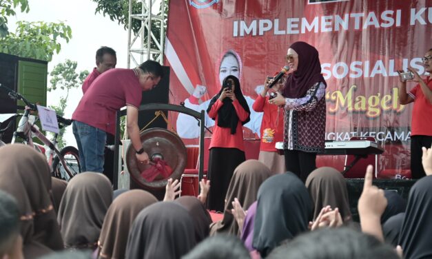 Bupati Tiwi Ajak Masyarakat Tekan Angka Anak Putus Sekolah