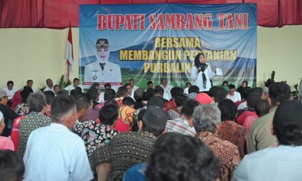 Perbaiki Pertanian Jangka Panjang, Bupati Tiwi Himbau Gunakan Pupuk Organik