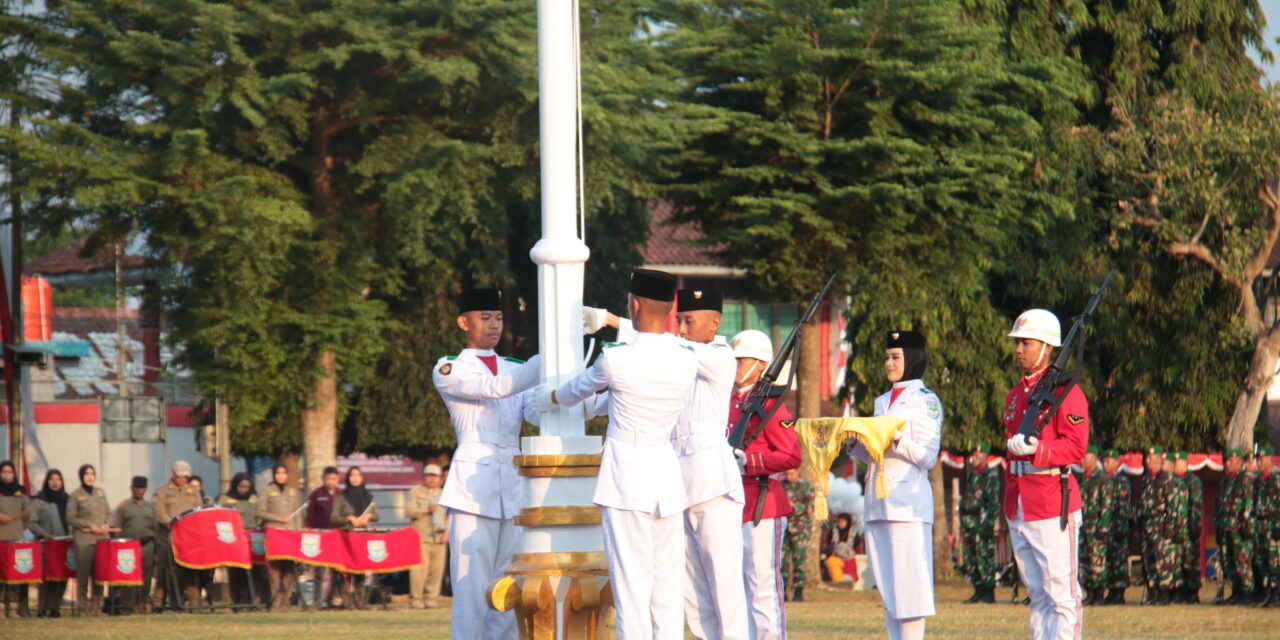 Upacara Penurunan Bendera di Kabupaten Purbalingga Berjalan Lancar dan Khidmat