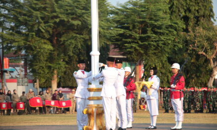 Upacara Penurunan Bendera di Kabupaten Purbalingga Berjalan Lancar dan Khidmat