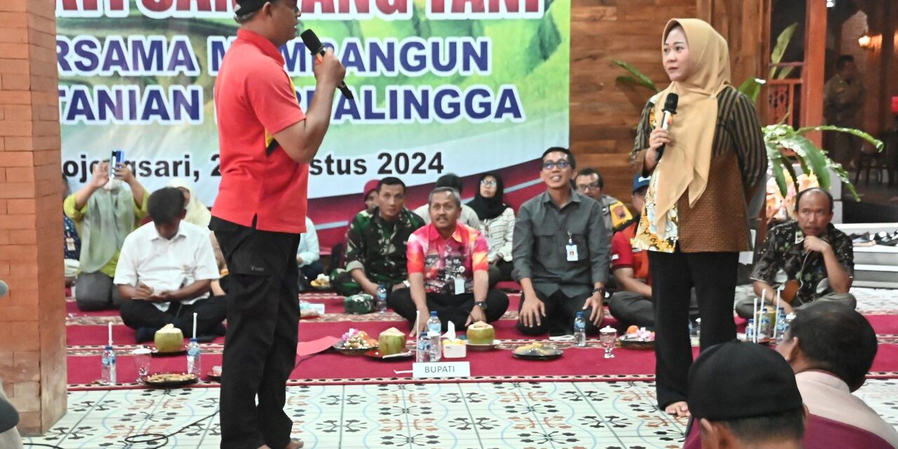 Sejahterakan Petani, Bupati Tiwi Gelontorkan Bantuan Stimulan hingga Rp 50 Juta