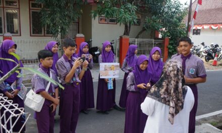 Pupuk Rasa Toleransi, Ratusan Siswa SMPN 1 Purbalingga Kampanyekan Bhineka Tunggal Ika