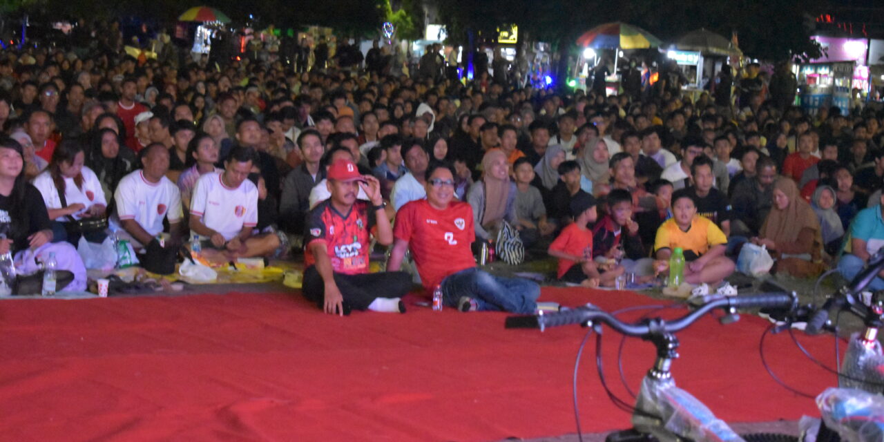 China Versus Indonesia, Warga Purbalingga Nobar di Alun-Alun