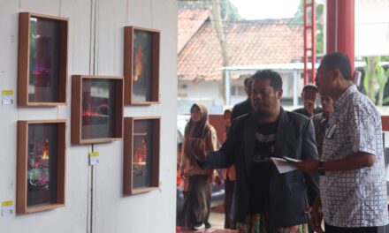 Pameran Fotografi “Buka Rana” Hadir di Klenteng Hok Tek Bio Purbalingga