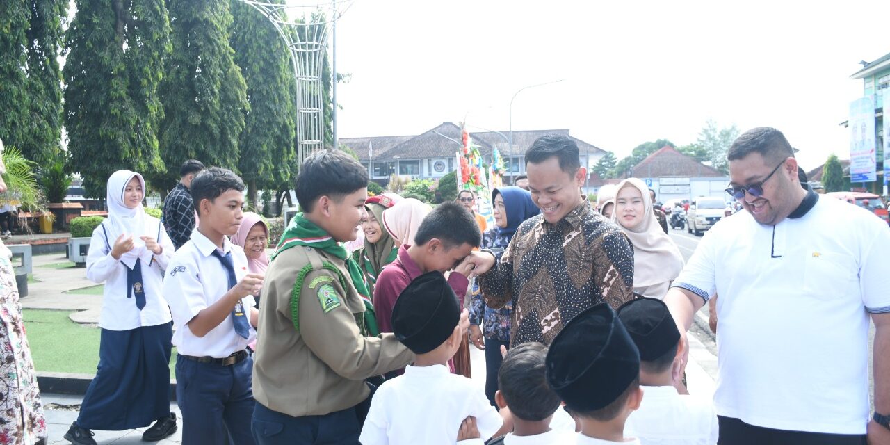 Hari Pertama, Bupati dan Wabup Meninjau Rumah Jabatan, Ruang Kerja Hingga Karangan Bunga